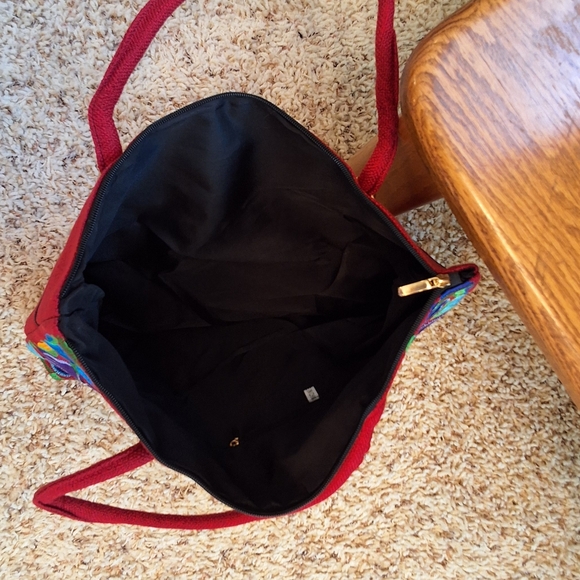 FEMINAGO, NWT Large Tote Bag, Gorgeous Flower Colors - Picture 7 of 8